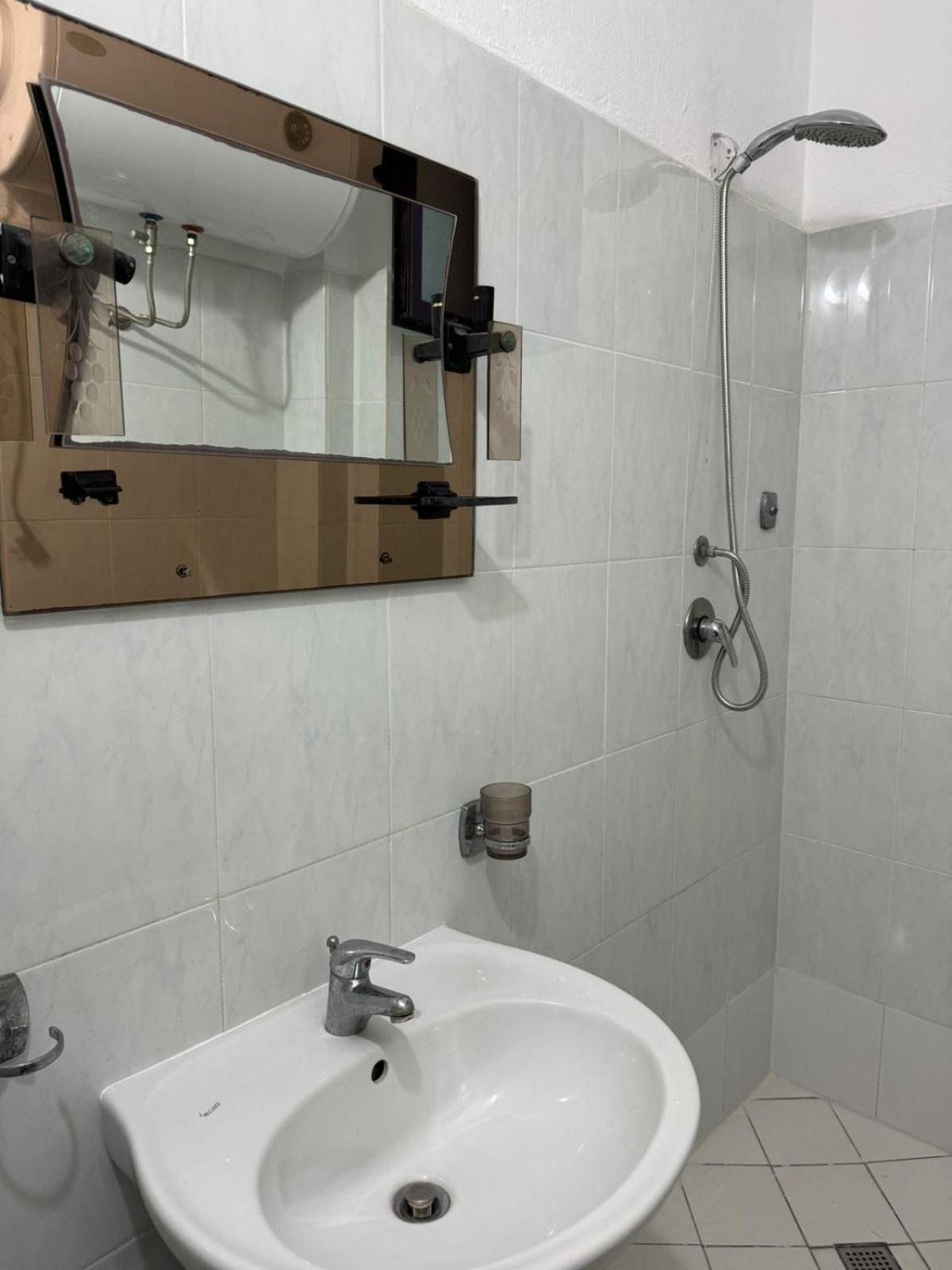 Melas Villa Durres Exterior photo